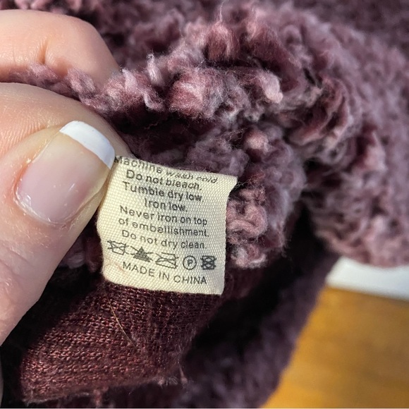 Pink Lily Sherpa pullover - Picture 6 of 7